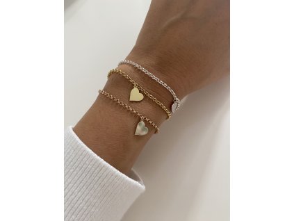 8181641F E140 4104 AF4C 7E7437B63C40